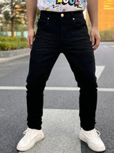 Load image into Gallery viewer, New Men's Denim Pants for 2025 Casual and Versatile Straight Fit with Waist Tuck Available in Multiple Fashionable Colors