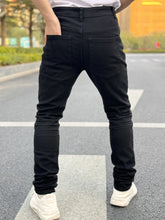 Load image into Gallery viewer, New Men's Denim Pants for 2025 Casual and Versatile Straight Fit with Waist Tuck Available in Multiple Fashionable Colors