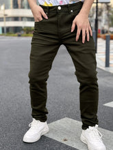 Load image into Gallery viewer, New Men's Denim Pants for 2025 Casual and Versatile Straight Fit with Waist Tuck Available in Multiple Fashionable Colors
