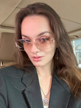 Load image into Gallery viewer, Ruiao Luxury high quality rimless diamond cut nylon lens UV400 Sunglasses fashion square metal legs glasses for men women
